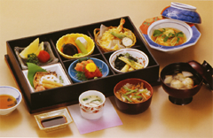 羯磨 4,644円(税込み)