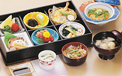 羯 磨